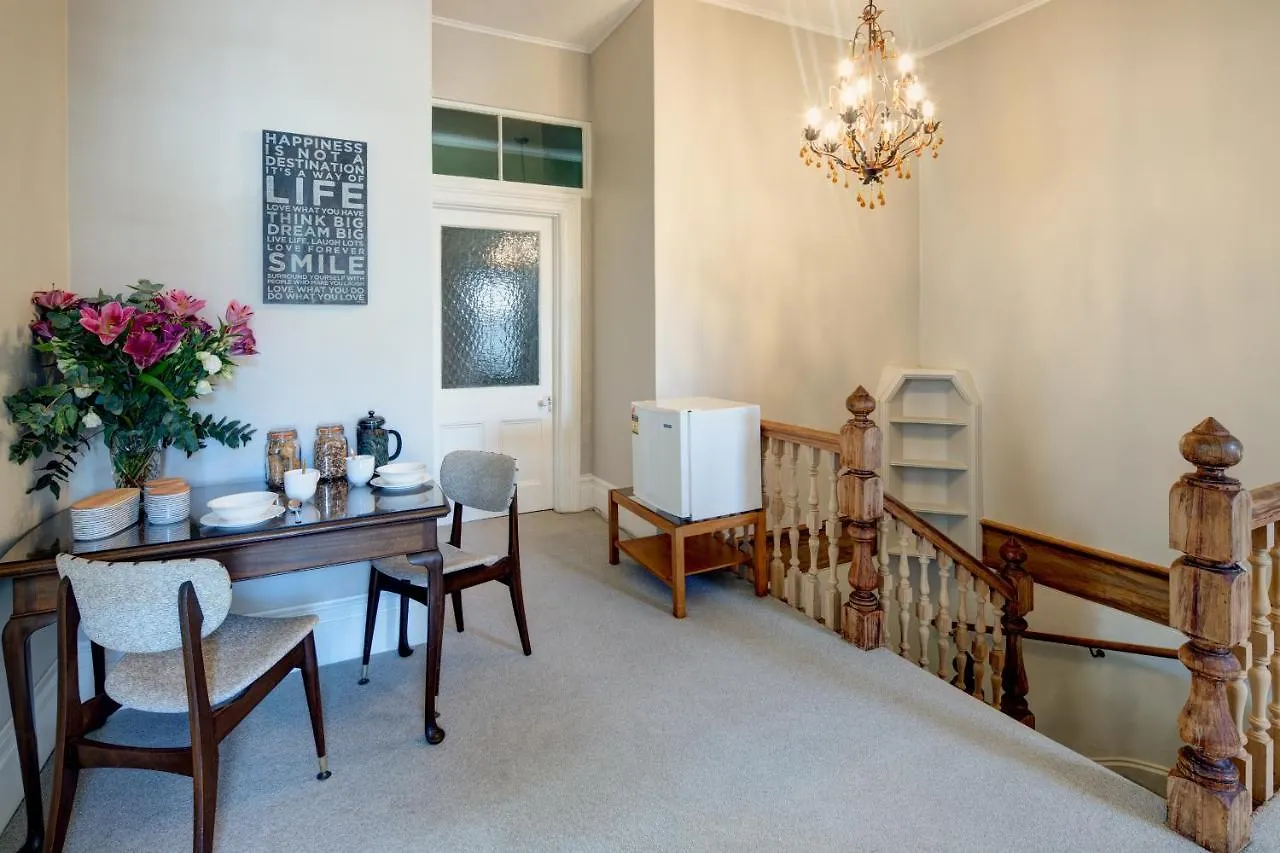 Thorndon Heritage Listed Villa Wellington 0*,